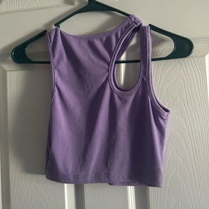 purple tank top 💜